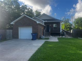 3134 Babin Drive, Texas City, TX 77590