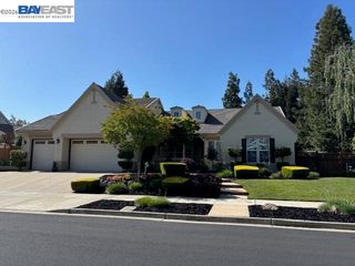 453 Old Oak Rd, Livermore, CA 94550