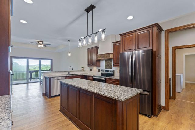 169 Ranch Road, Saddlebrooke, MO 65630