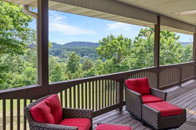 169 Ranch Road, Saddlebrooke, MO 65630