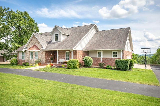 169 Ranch Road, Saddlebrooke, MO 65630