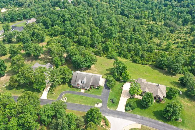 169 Ranch Road, Saddlebrooke, MO 65630