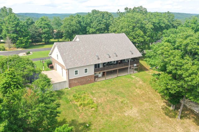 169 Ranch Road, Saddlebrooke, MO 65630