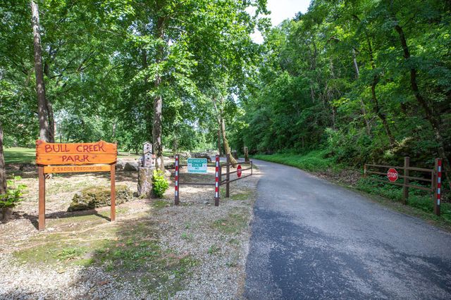 169 Ranch Road, Saddlebrooke, MO 65630