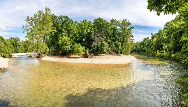 169 Ranch Road, Saddlebrooke, MO 65630