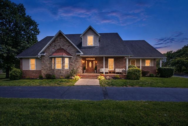169 Ranch Road, Saddlebrooke, MO 65630