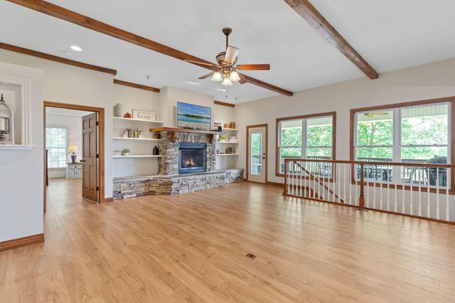 169 Ranch Road, Saddlebrooke, MO 65630