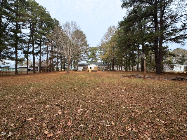 1955 Reges Store Road, Nashville, NC 27856