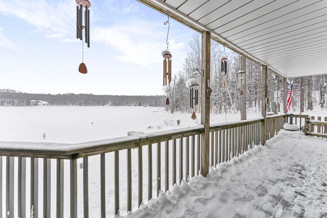 420 W Beech Bark Trail, Maple City, MI 49664