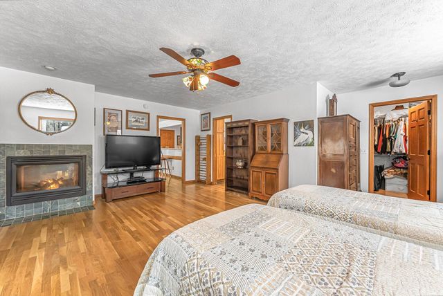 420 W Beech Bark Trail, Maple City, MI 49664