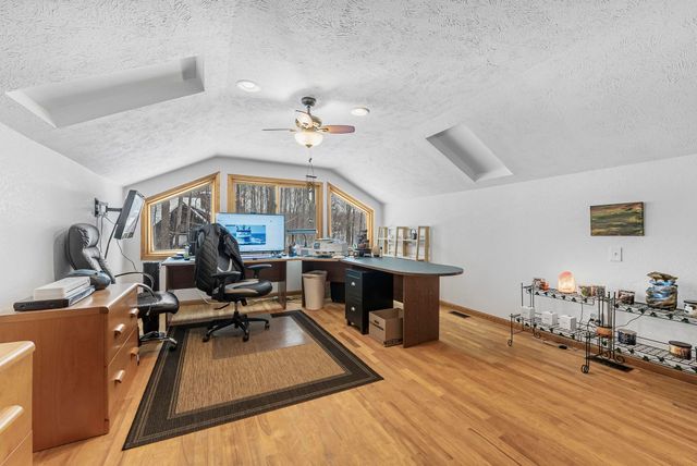 420 W Beech Bark Trail, Maple City, MI 49664