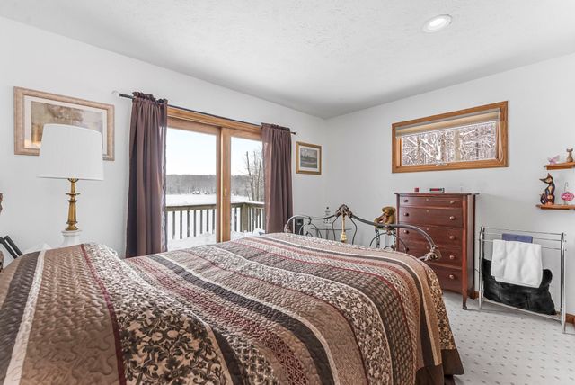 420 W Beech Bark Trail, Maple City, MI 49664