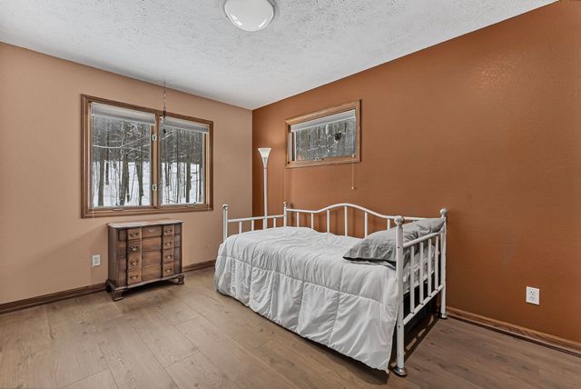 420 W Beech Bark Trail, Maple City, MI 49664