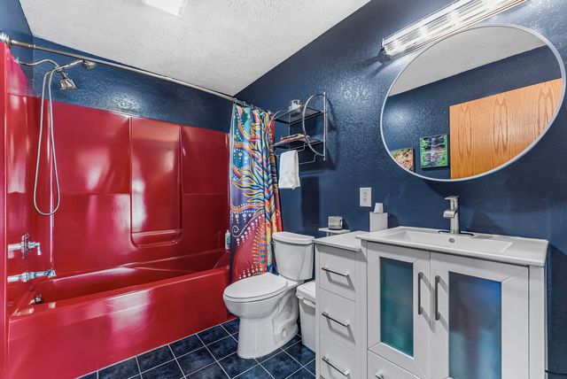 420 W Beech Bark Trail, Maple City, MI 49664