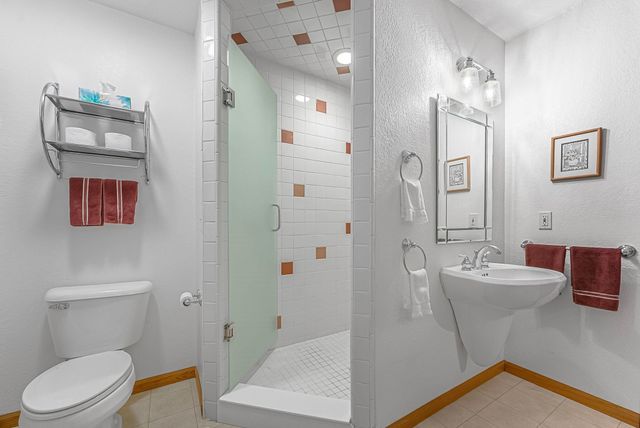 420 W Beech Bark Trail, Maple City, MI 49664