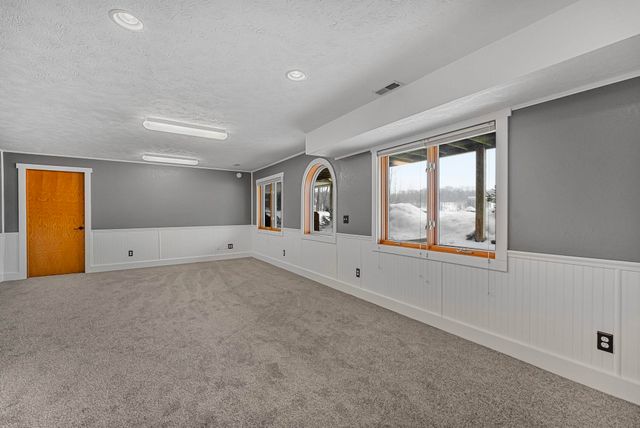 420 W Beech Bark Trail, Maple City, MI 49664