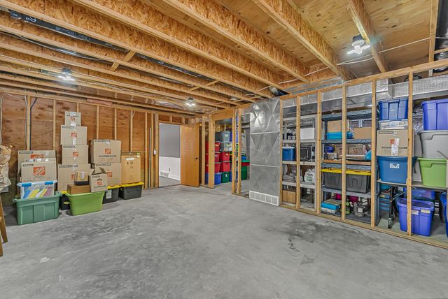 420 W Beech Bark Trail, Maple City, MI 49664