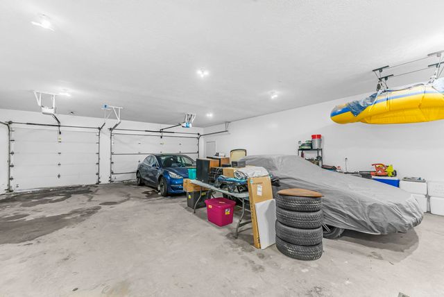 420 W Beech Bark Trail, Maple City, MI 49664