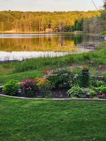 420 W Beech Bark Trail, Maple City, MI 49664