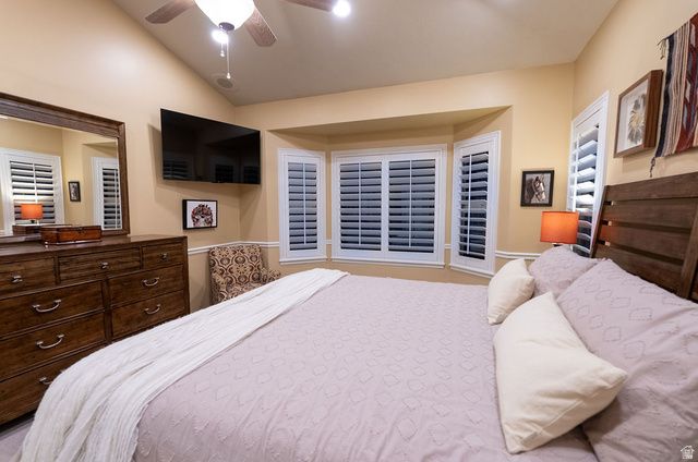 96 N MOUNTAIN VISTAS RD, Kaysville, UT 84037
