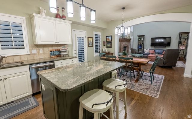 96 N MOUNTAIN VISTAS RD, Kaysville, UT 84037