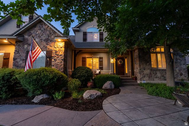 96 N MOUNTAIN VISTAS RD, Kaysville, UT 84037