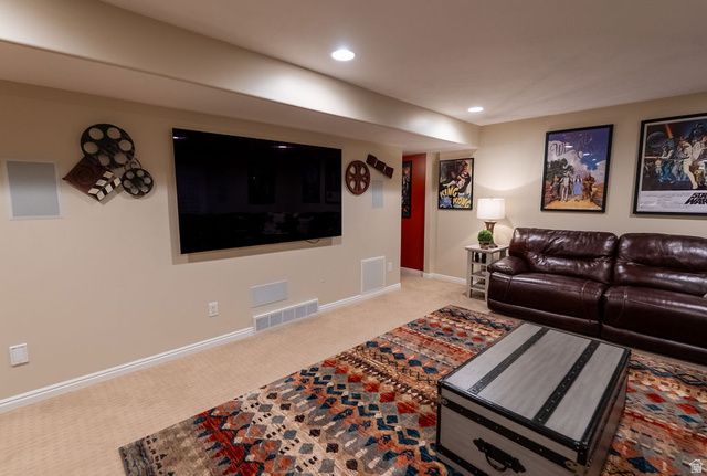 96 N MOUNTAIN VISTAS RD, Kaysville, UT 84037