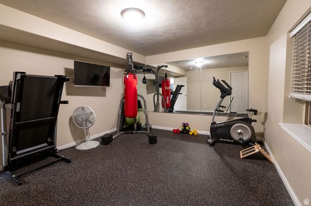 96 N MOUNTAIN VISTAS RD, Kaysville, UT 84037