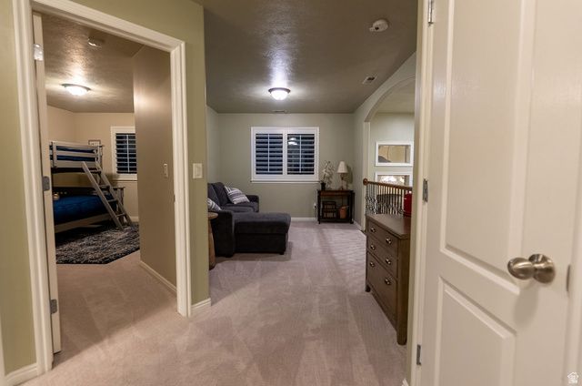 96 N MOUNTAIN VISTAS RD, Kaysville, UT 84037