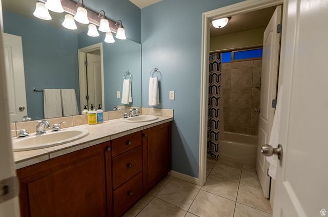 96 N MOUNTAIN VISTAS RD, Kaysville, UT 84037