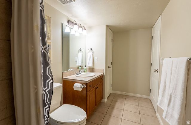 96 N MOUNTAIN VISTAS RD, Kaysville, UT 84037