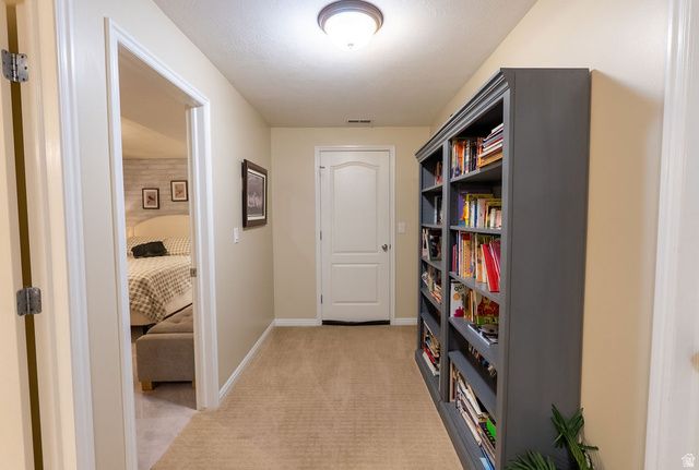 96 N MOUNTAIN VISTAS RD, Kaysville, UT 84037