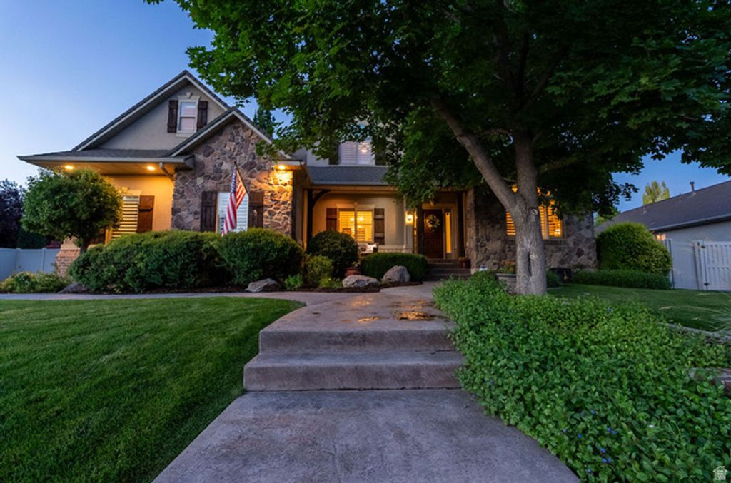96 N MOUNTAIN VISTAS RD, Kaysville, UT 84037