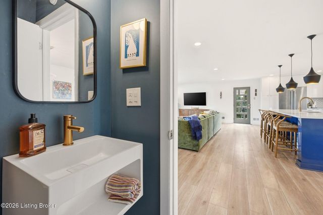 1821 Tyler Ln, Louisville, KY 40205