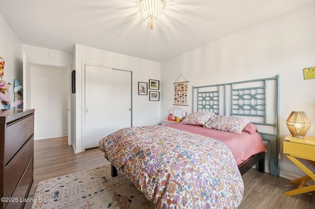 1821 Tyler Ln, Louisville, KY 40205