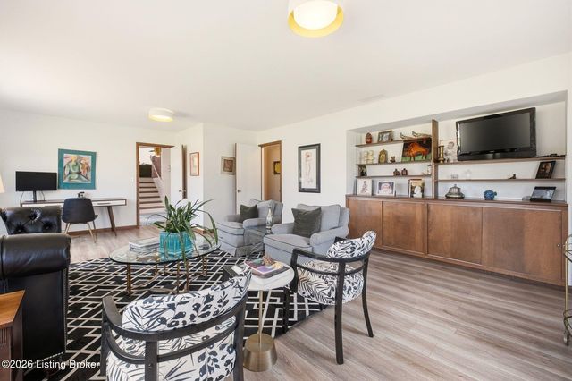 1821 Tyler Ln, Louisville, KY 40205