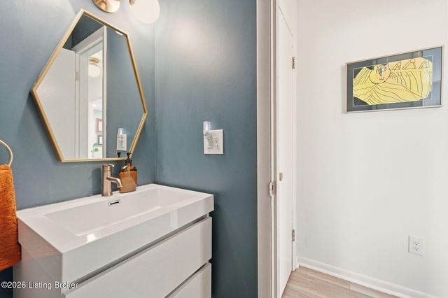 1821 Tyler Ln, Louisville, KY 40205