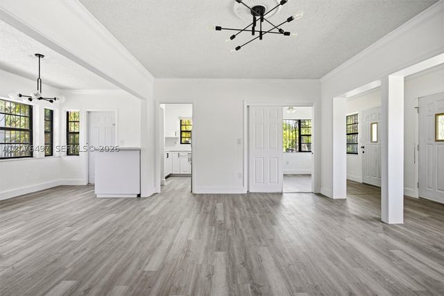 1200 SW 18th Ave, Miami, FL 33135
