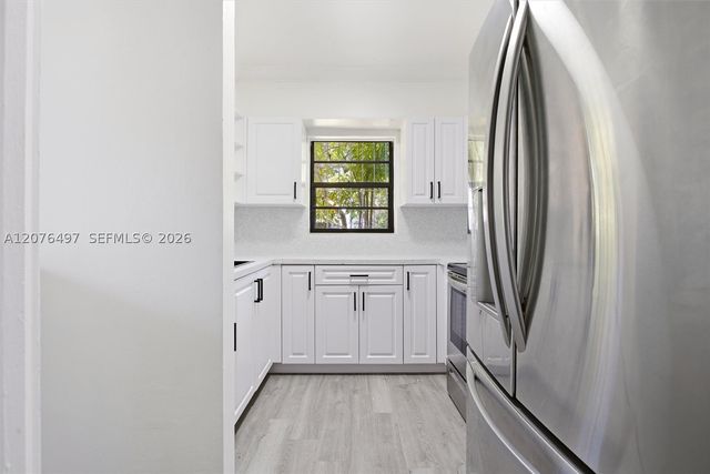 1200 SW 18th Ave, Miami, FL 33135