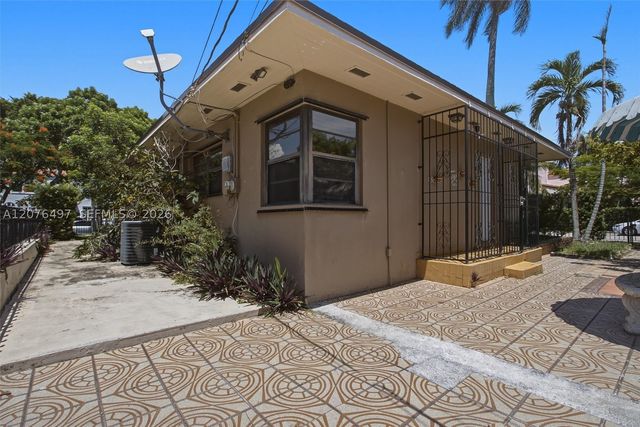 1200 SW 18th Ave, Miami, FL 33135