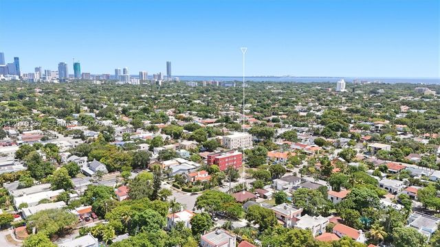 1200 SW 18th Ave, Miami, FL 33135