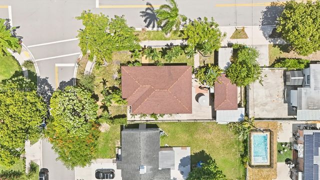 1200 SW 18th Ave, Miami, FL 33135