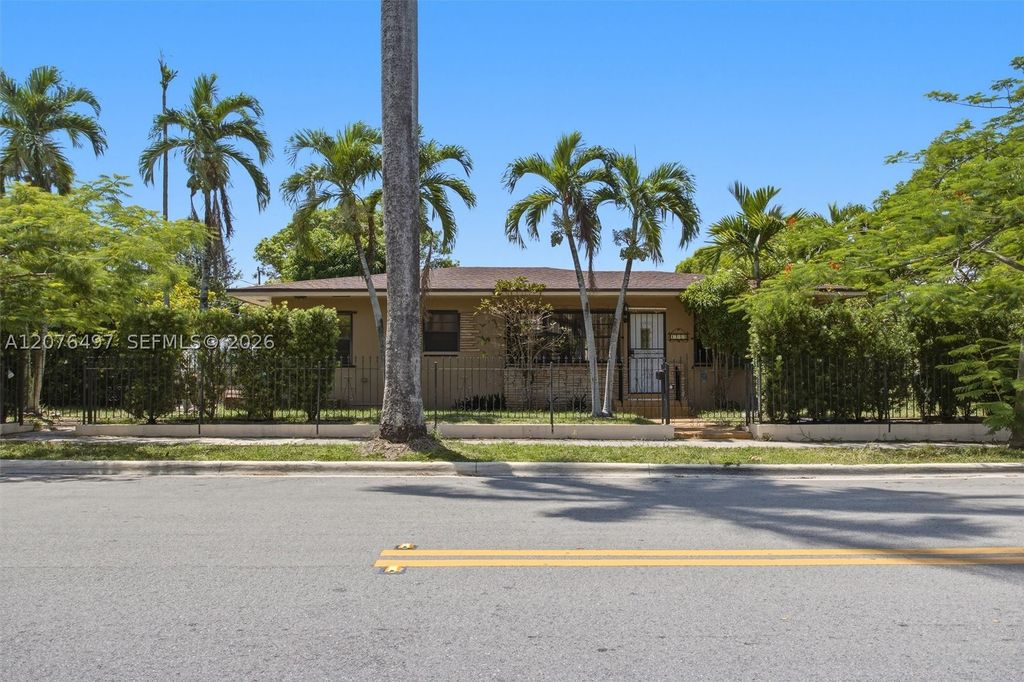 1200 SW 18th Ave, Miami, FL 33135