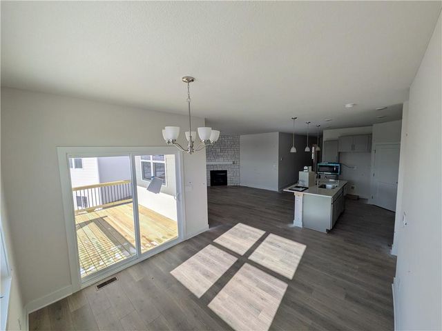 20773 W 188th Terrace, Spring Hill, KS 66083