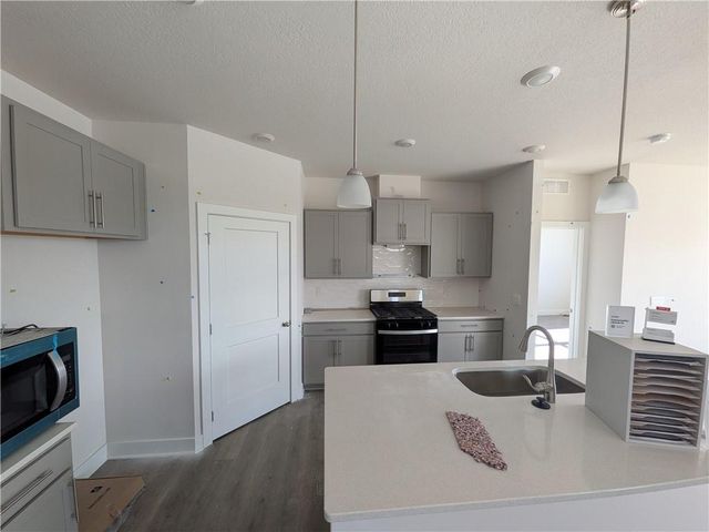 20773 W 188th Terrace, Spring Hill, KS 66083