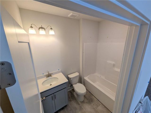 20773 W 188th Terrace, Spring Hill, KS 66083