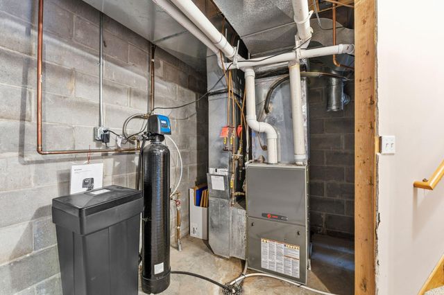 1250 Amundson Court, Stillwater, MN 55082