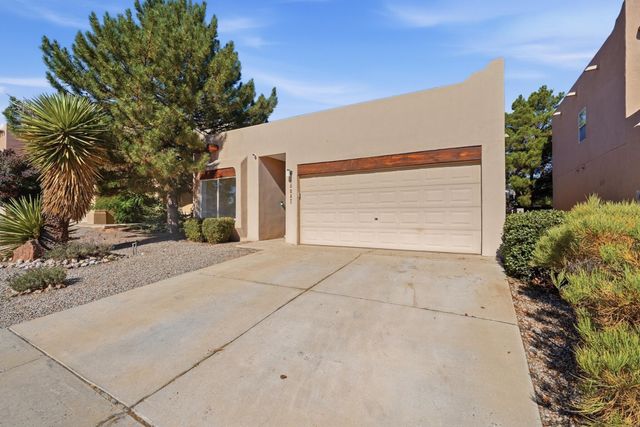 10847 Pizzo Drive NW, Albuquerque, NM 87114