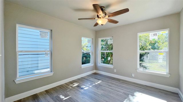 4133 Alamo Avenue, Fort Worth, TX 76107