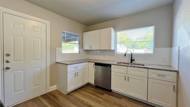 4133 Alamo Avenue, Fort Worth, TX 76107